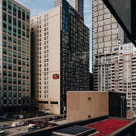 Chic 1-Br Condo; Parking Included; Downtown Core Τορόντο Εξωτερικό φωτογραφία