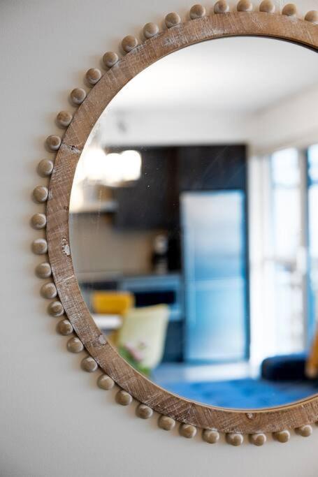 Chic 1-Br Condo; Parking Included; Downtown Core Τορόντο Εξωτερικό φωτογραφία